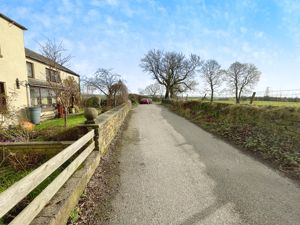 Approach Road- click for photo gallery